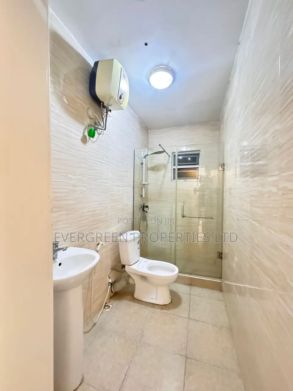 3bdrm Townhouse/Terrace in Lekki Expressway for sale in Lekki Expressway