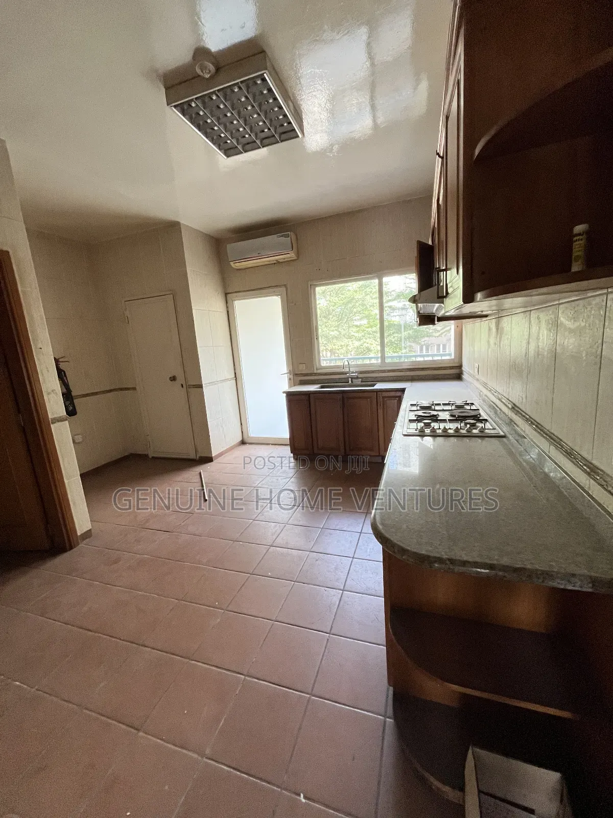 3bdrm Apartment in Ikoyi, Awolowo Road for rent in Awolowo Road