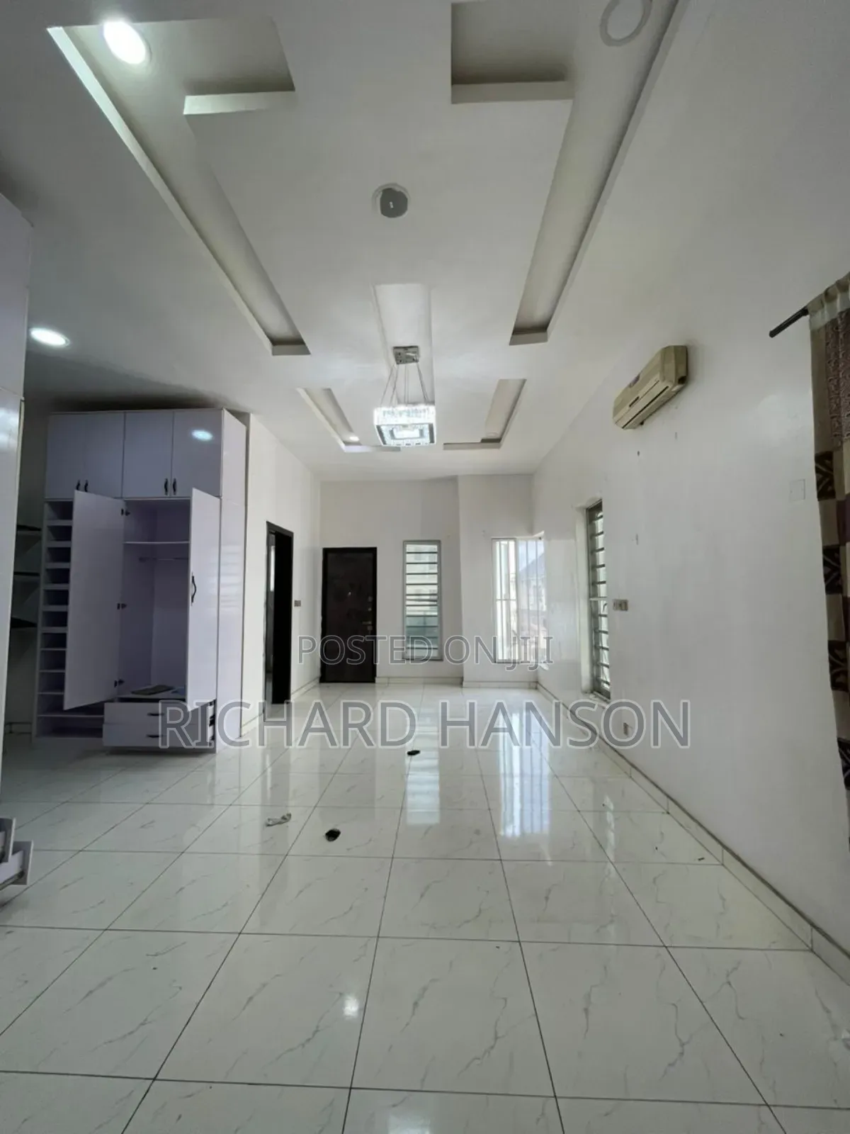 4bdrm Duplex in Oral Estate, Chevron for rent in Chevron
