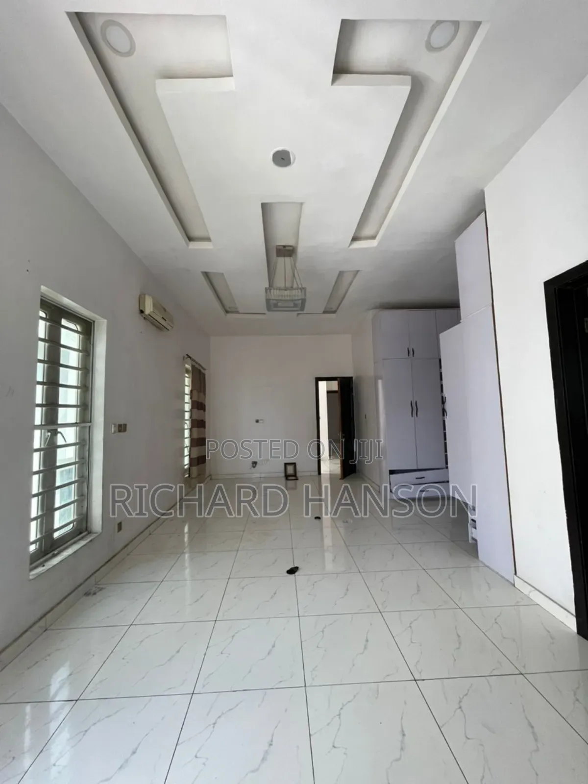 4bdrm Duplex in Oral Estate, Chevron for rent in Chevron