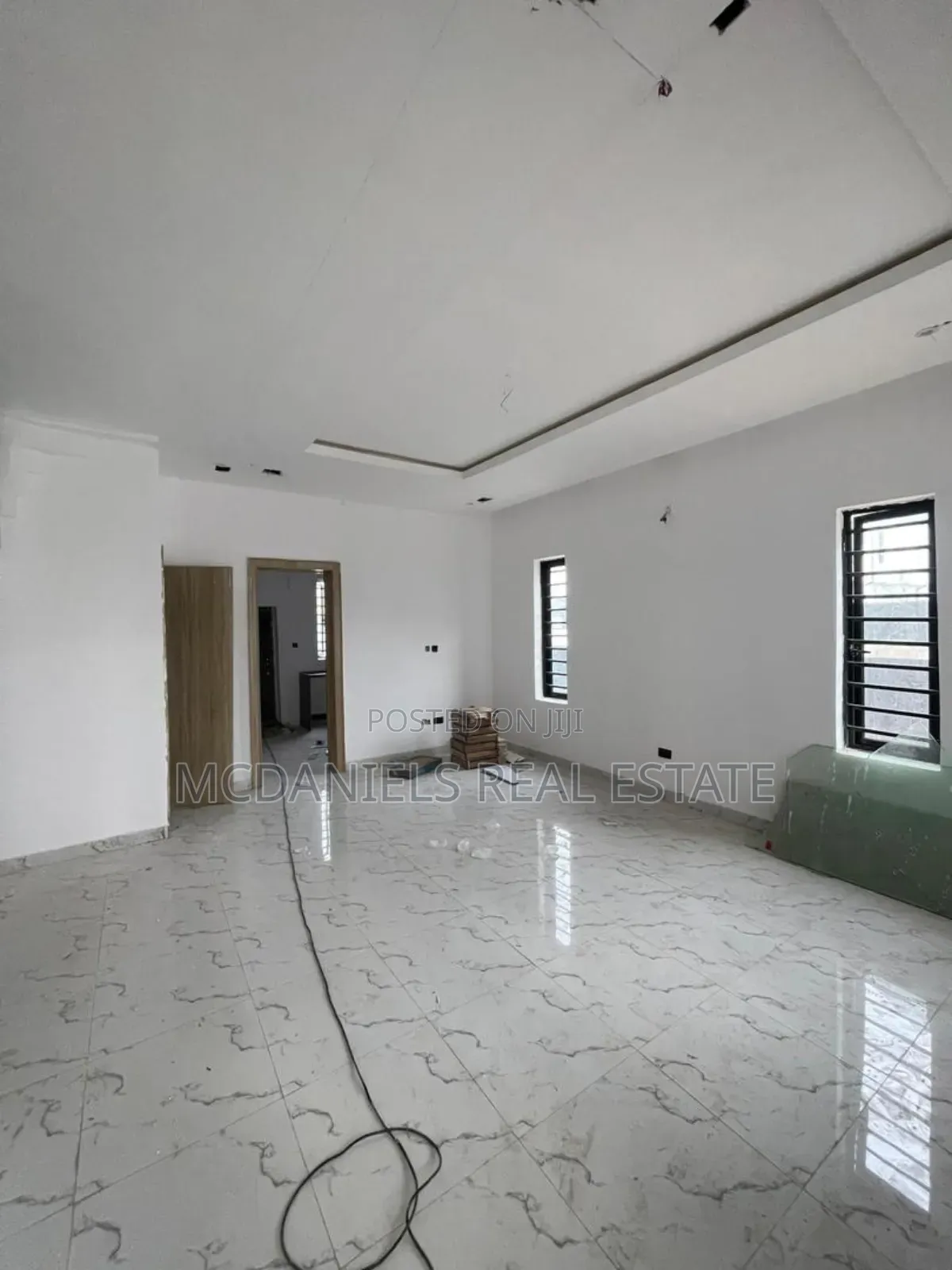 4bdrm Duplex in Osapa london for sale in Osapa london