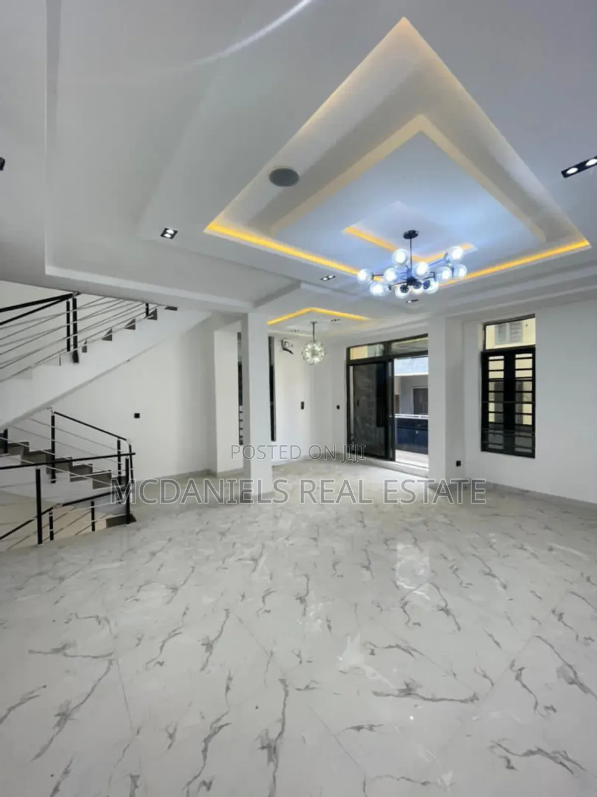 4bdrm Duplex in Ologolo for sale in Ologolo