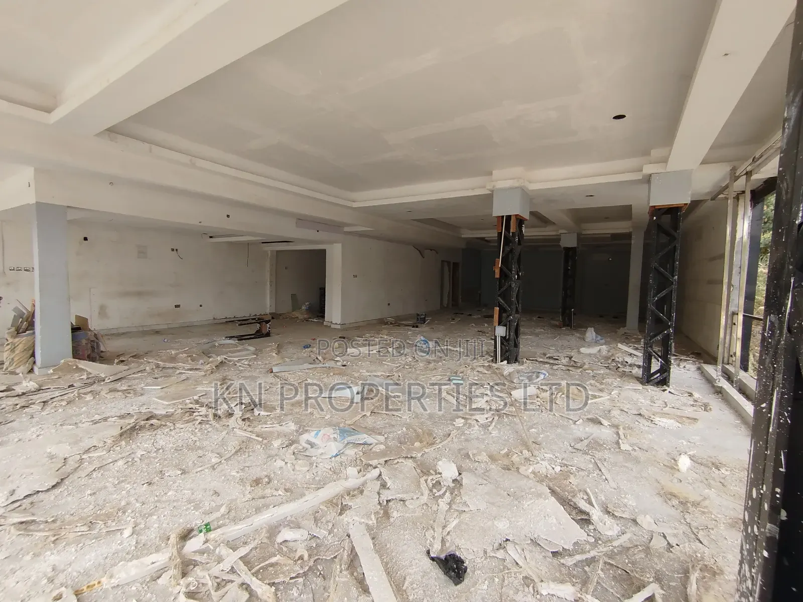 For Rent 180 SQM Meters for Commercial Purposes in Wuse 2