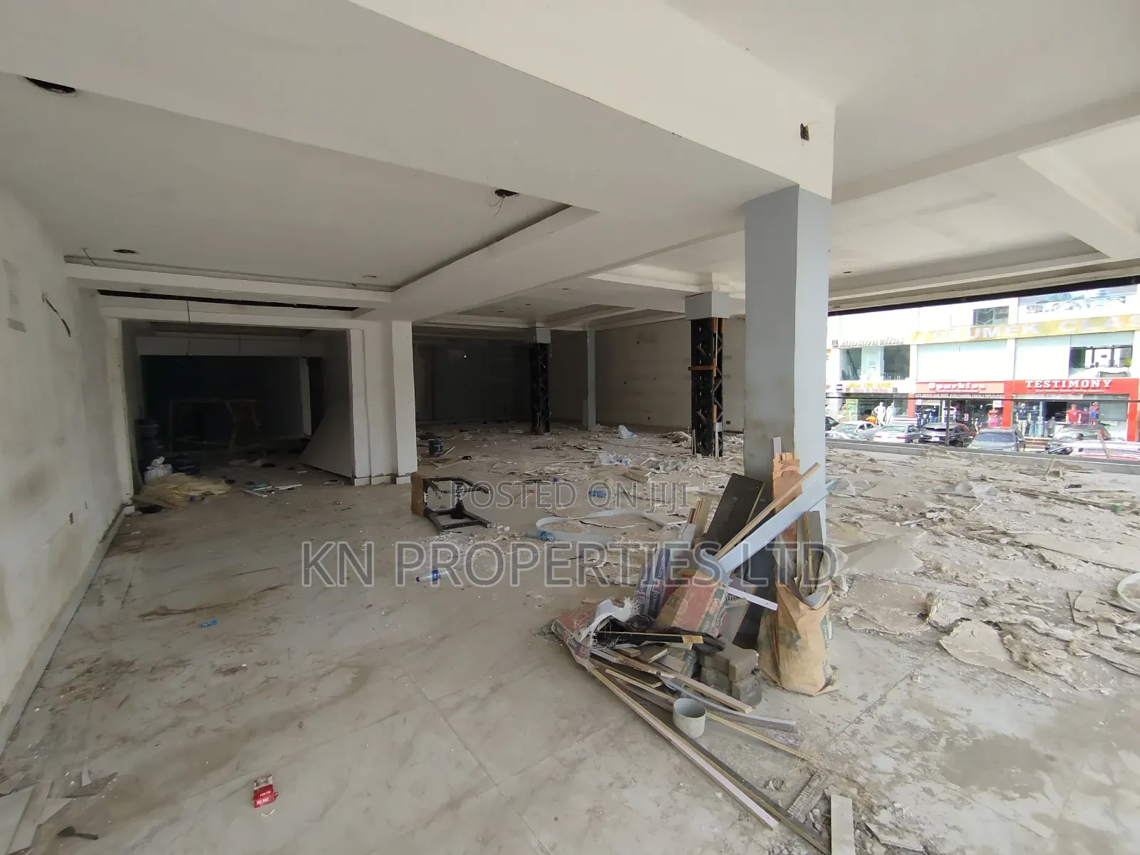 For Rent 180 SQM Meters for Commercial Purposes in Wuse 2