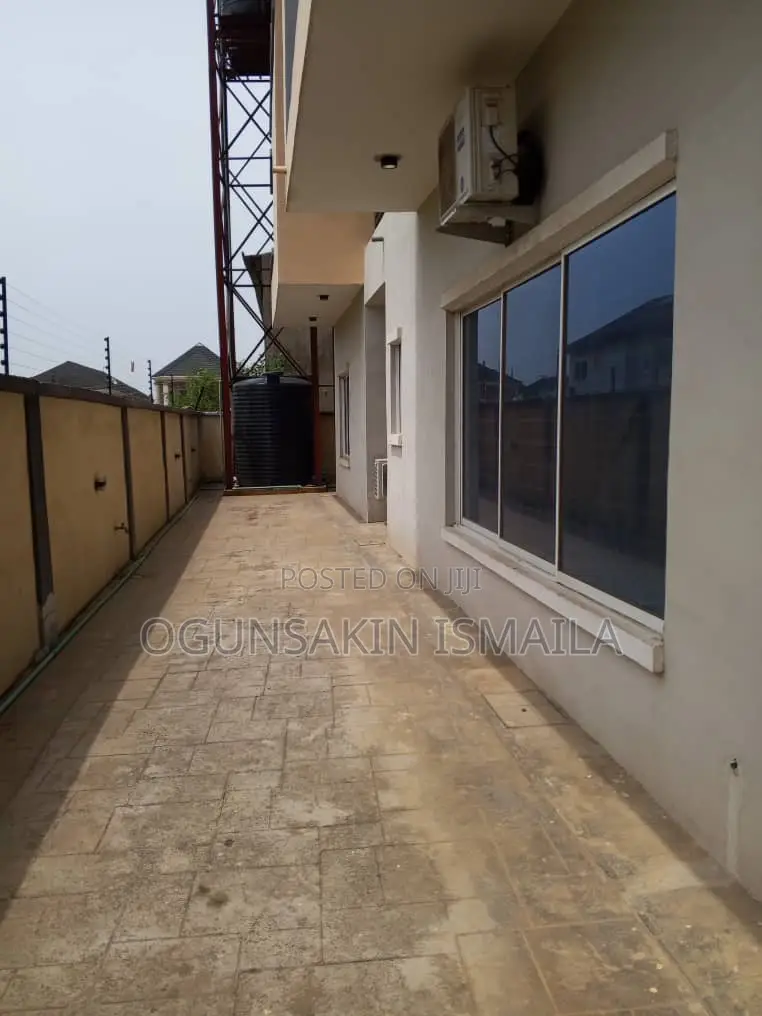 3bdrm Block of Flats in Greenville Estate, Isheri North for sale in Isheri North