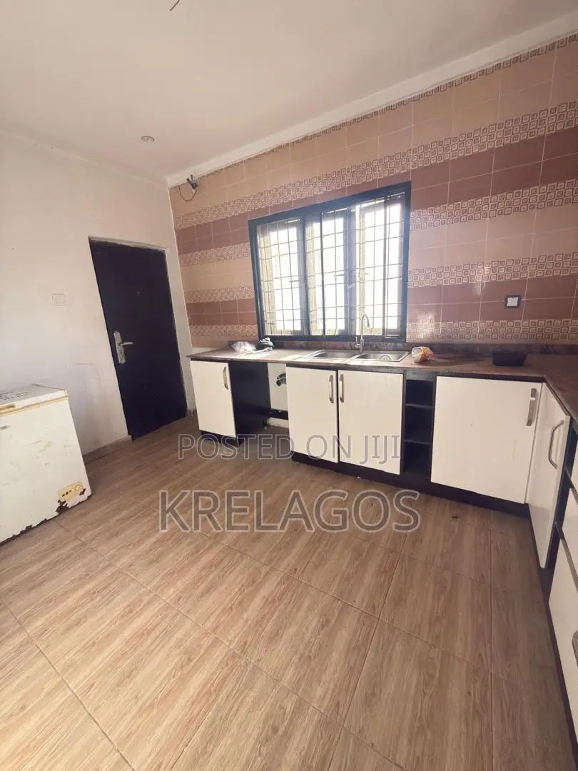 3bdrm Apartment in Orchid, Chevron for rent in Chevron