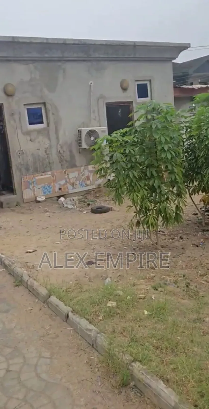 Building With Shops in Front for Sale in Greenfield Estate in Ago Palace