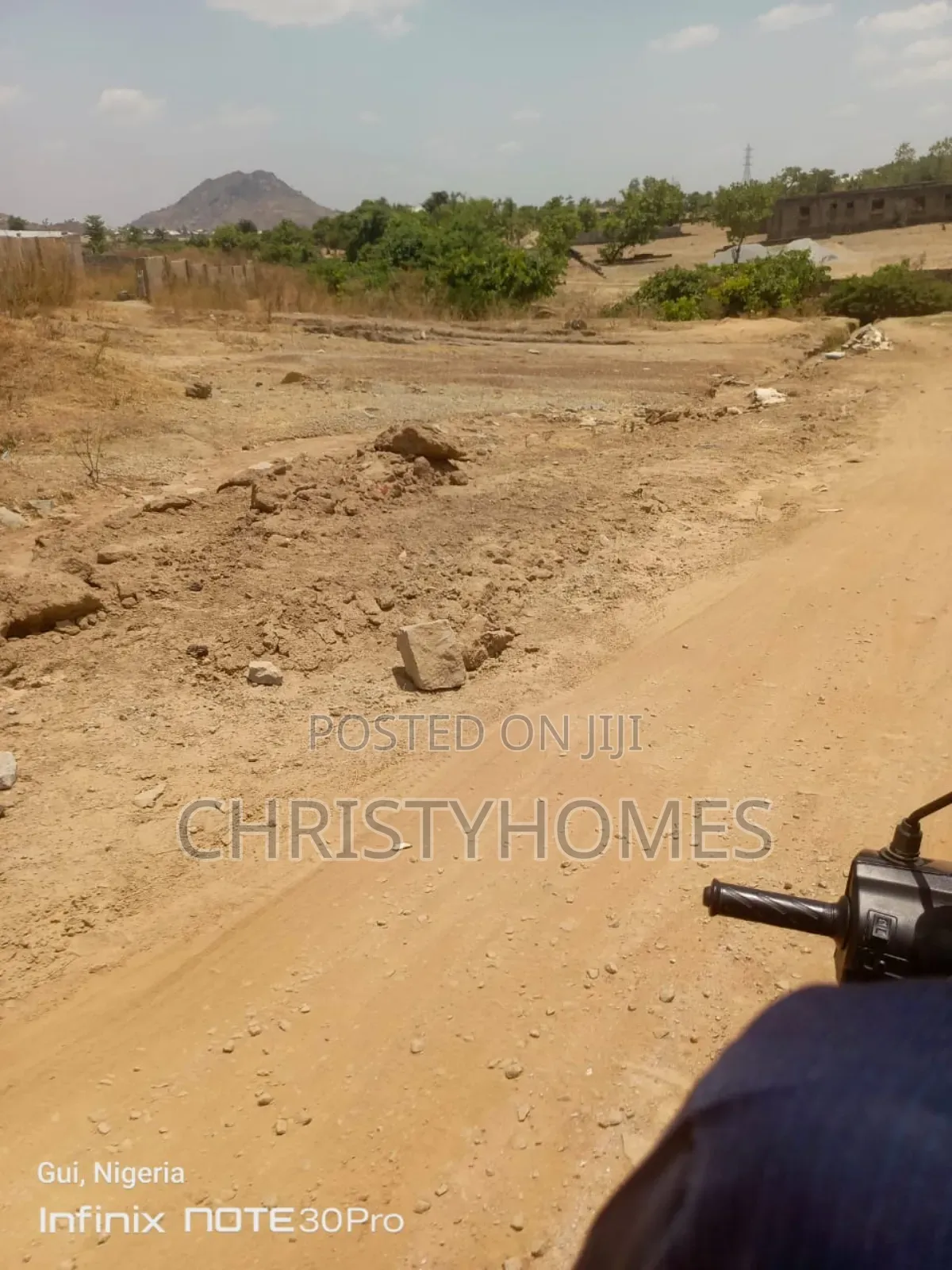 C of O Land Selling in Kiami
