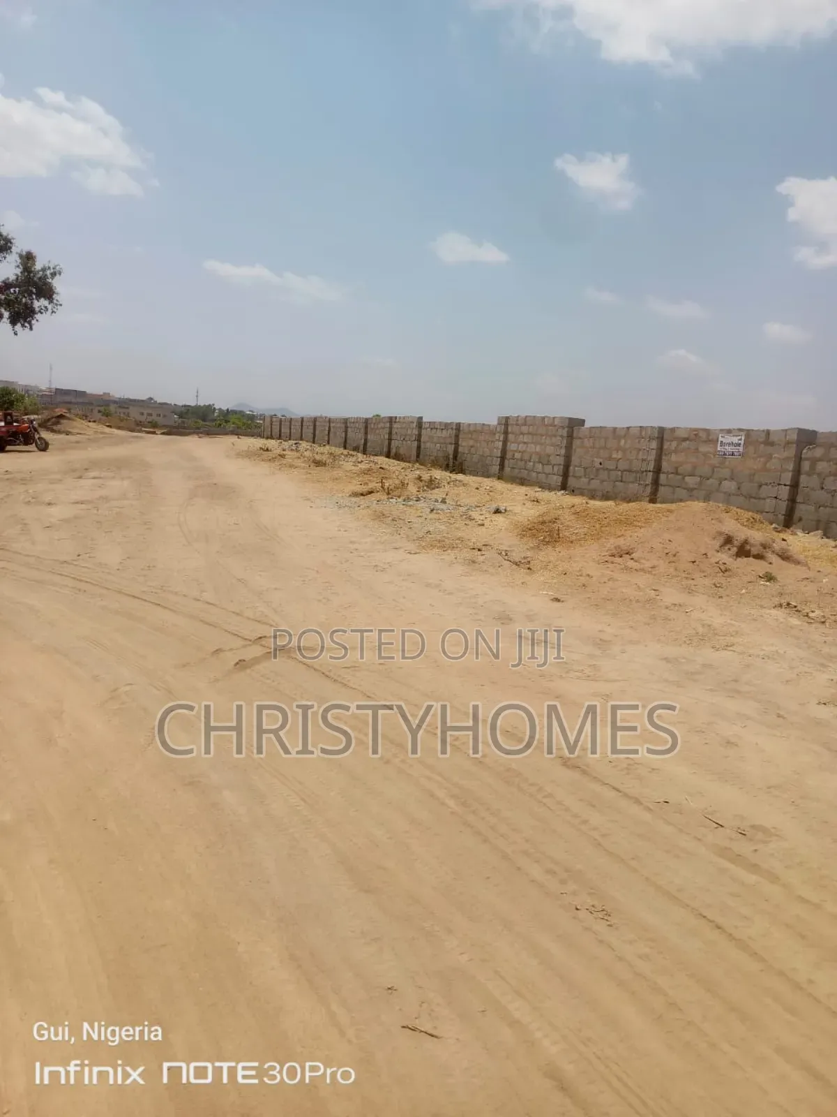 C of O Land Selling in Kiami