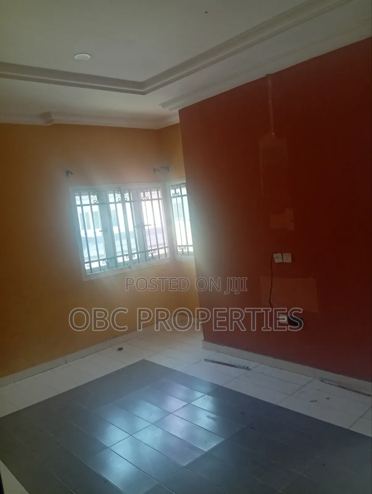 4bdrm Duplex in Chevron for sale in Chevron