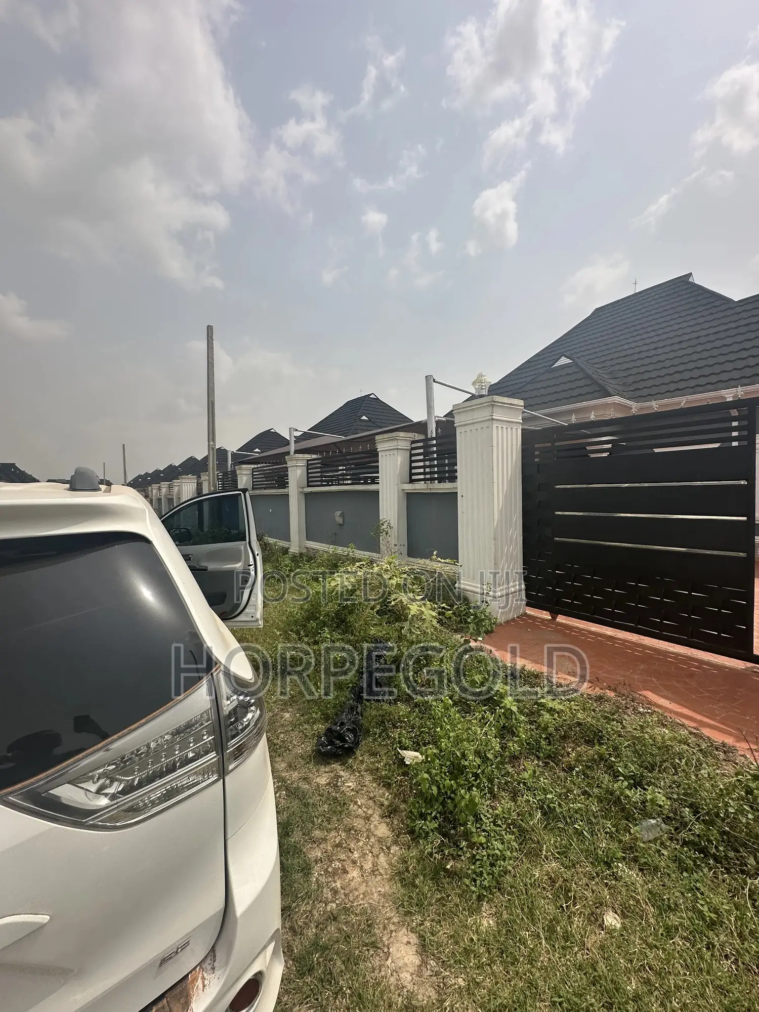 3bdrm Bungalow in Arcview, Alagbado for sale in Alagbado