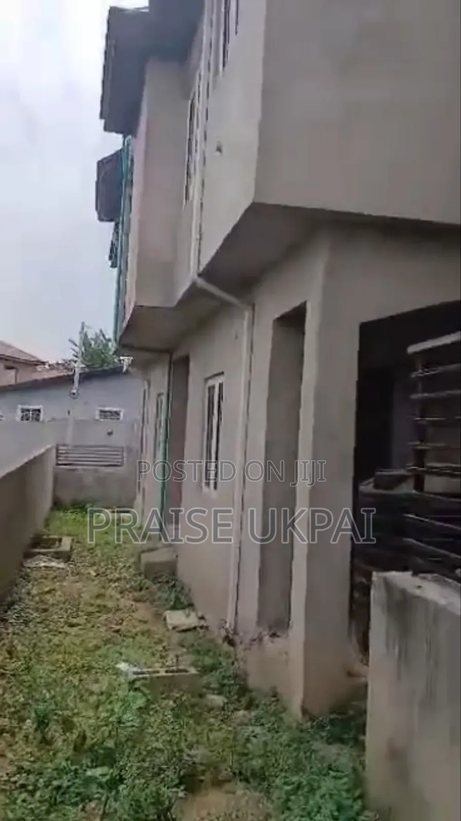 8bdrm Block of Flats in Isawo for sale in Isawo