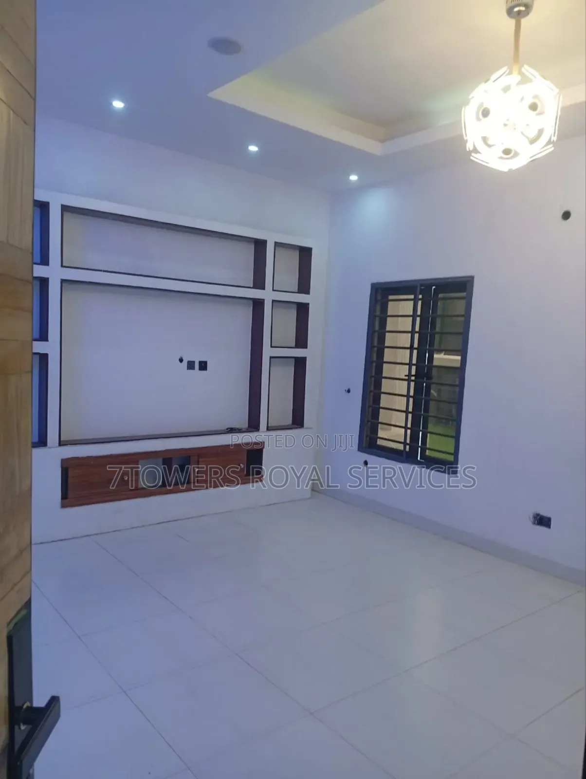 5bdrm Duplex in Off Ado Road, Badore for sale in Badore