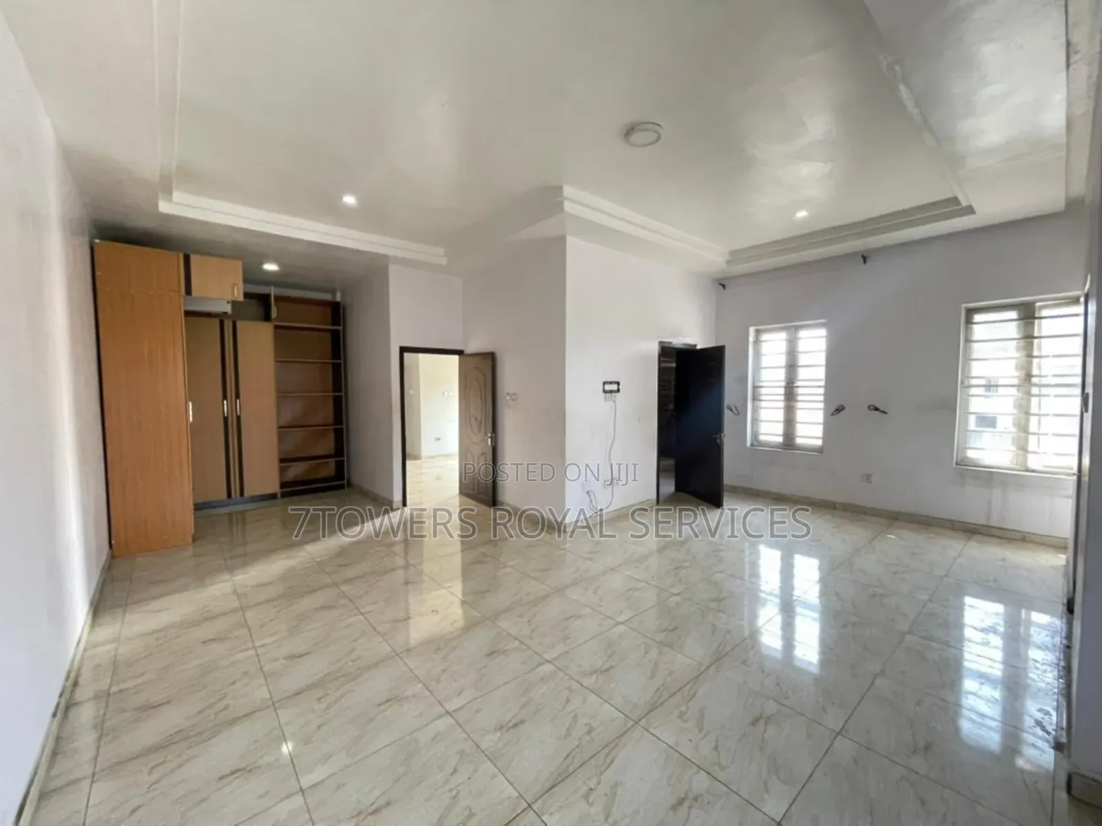 5bdrm Duplex in Off Ado Road, Badore for sale in Badore
