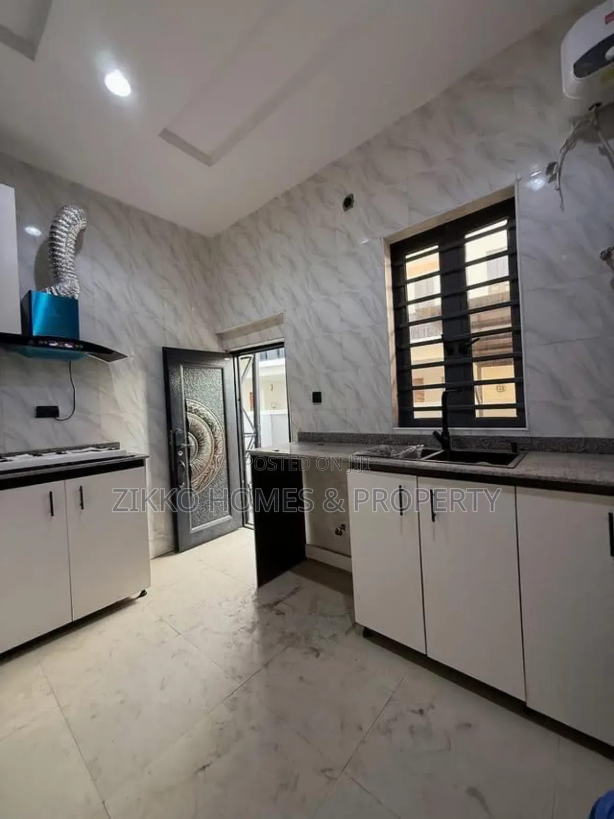 5bdrm Duplex in Ajah, Lekki for sale in Lekki