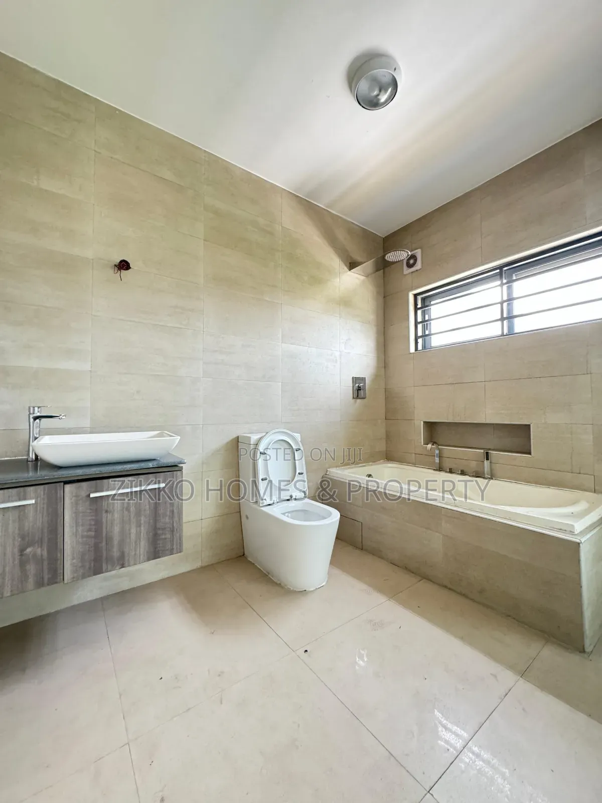 5bdrm Duplex in Chevron Conservative, Lekki for sale in Lekki