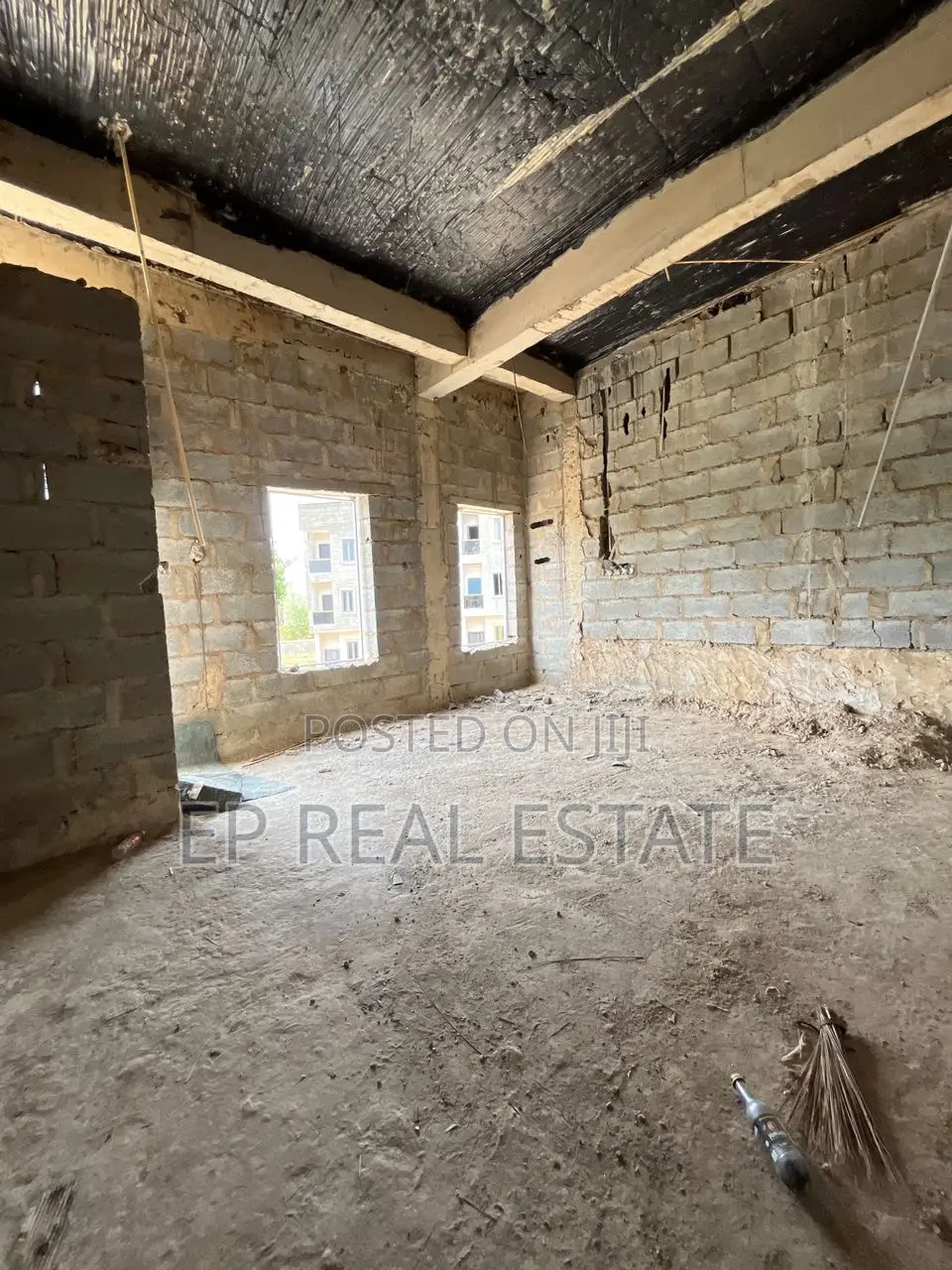 4bdrm Duplex in Apo Resettlement for sale in Apo Resettlement