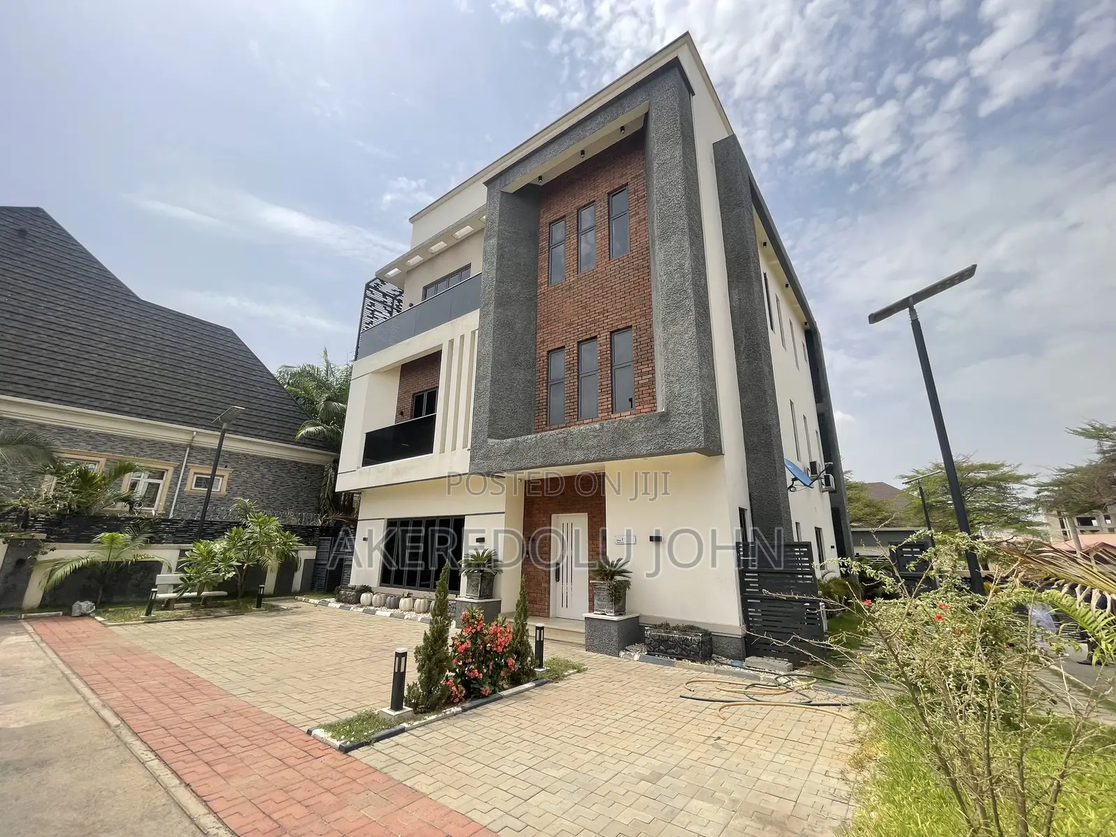 Furnished 5bdrm Duplex in Utako for rent in Utako