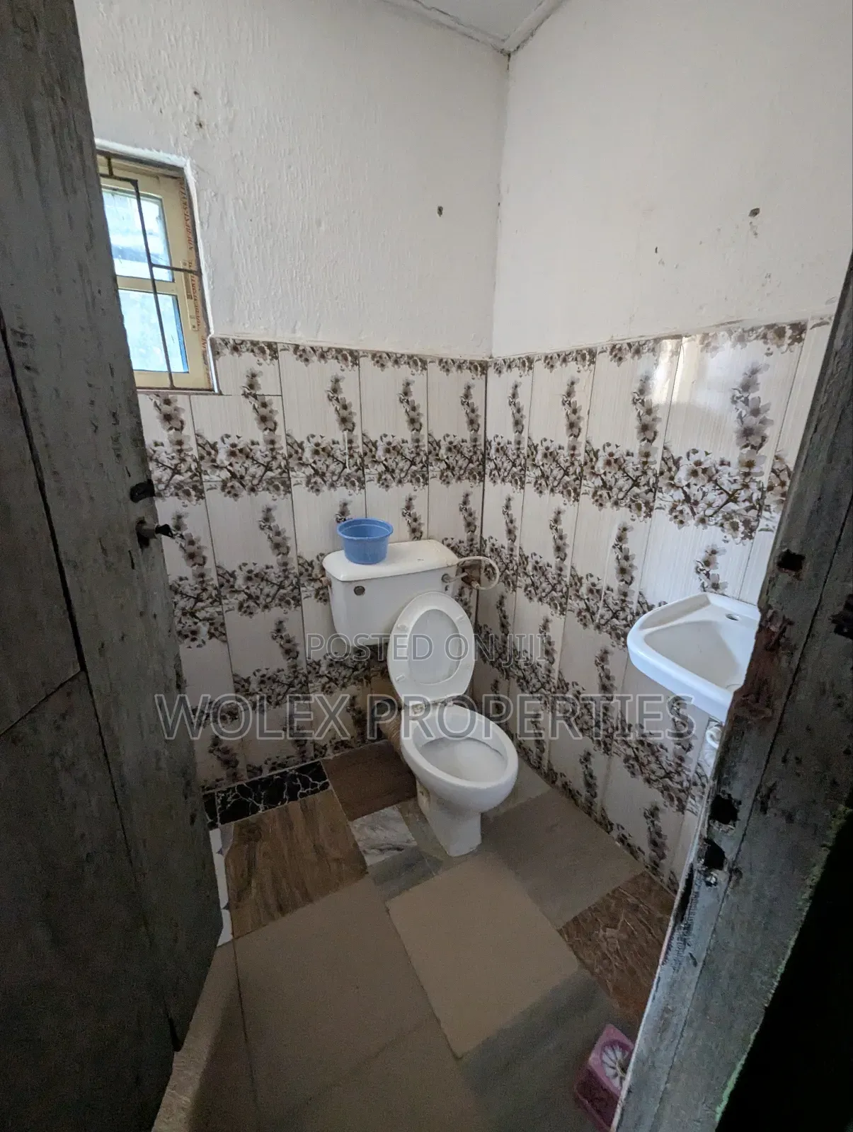 Furnished Mini Flat in Benester Akowonjo for rent in Egbeda