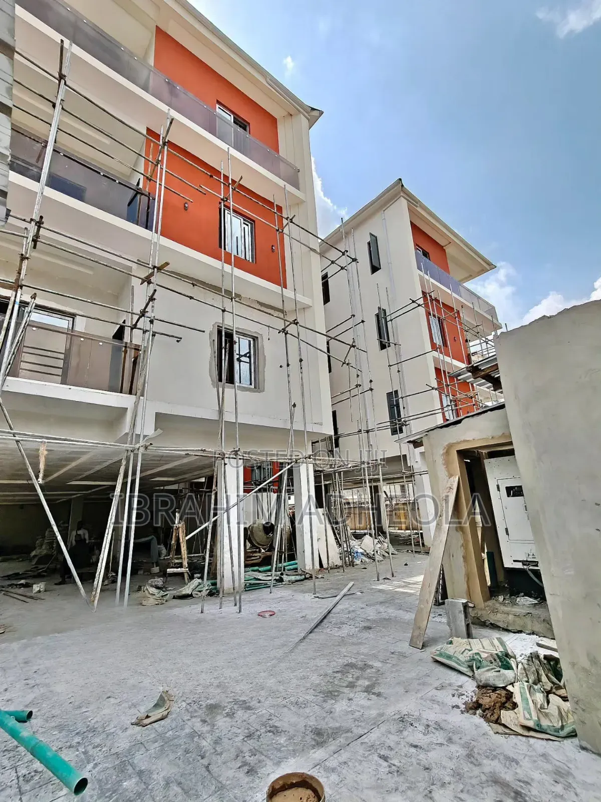 4bdrm Apartment in Ikeja Gra for sale in Ikeja GRA