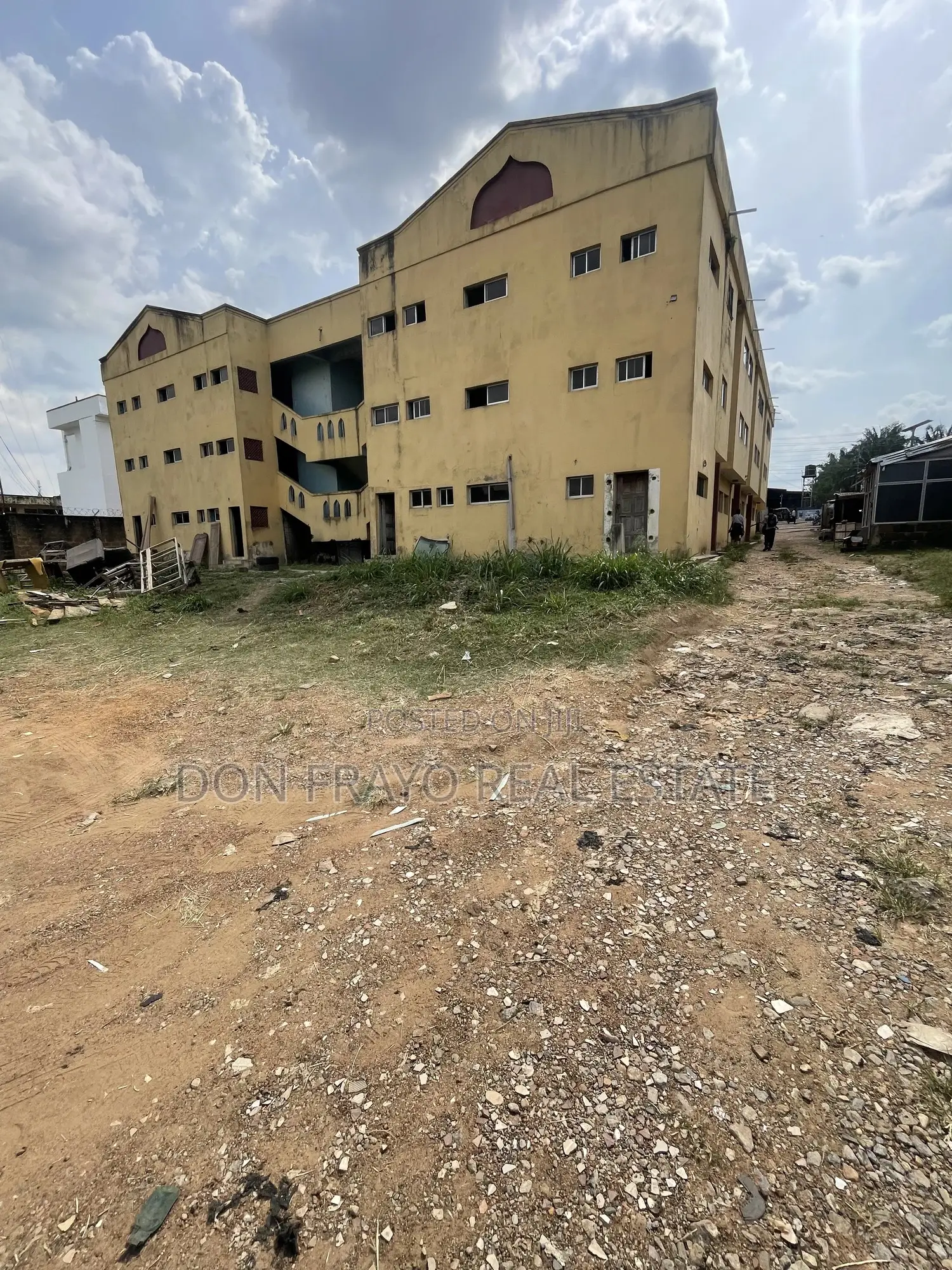 24 Room Commercial Building for Sale at Awolowo Junction Bodija Ibadan in Bodija
