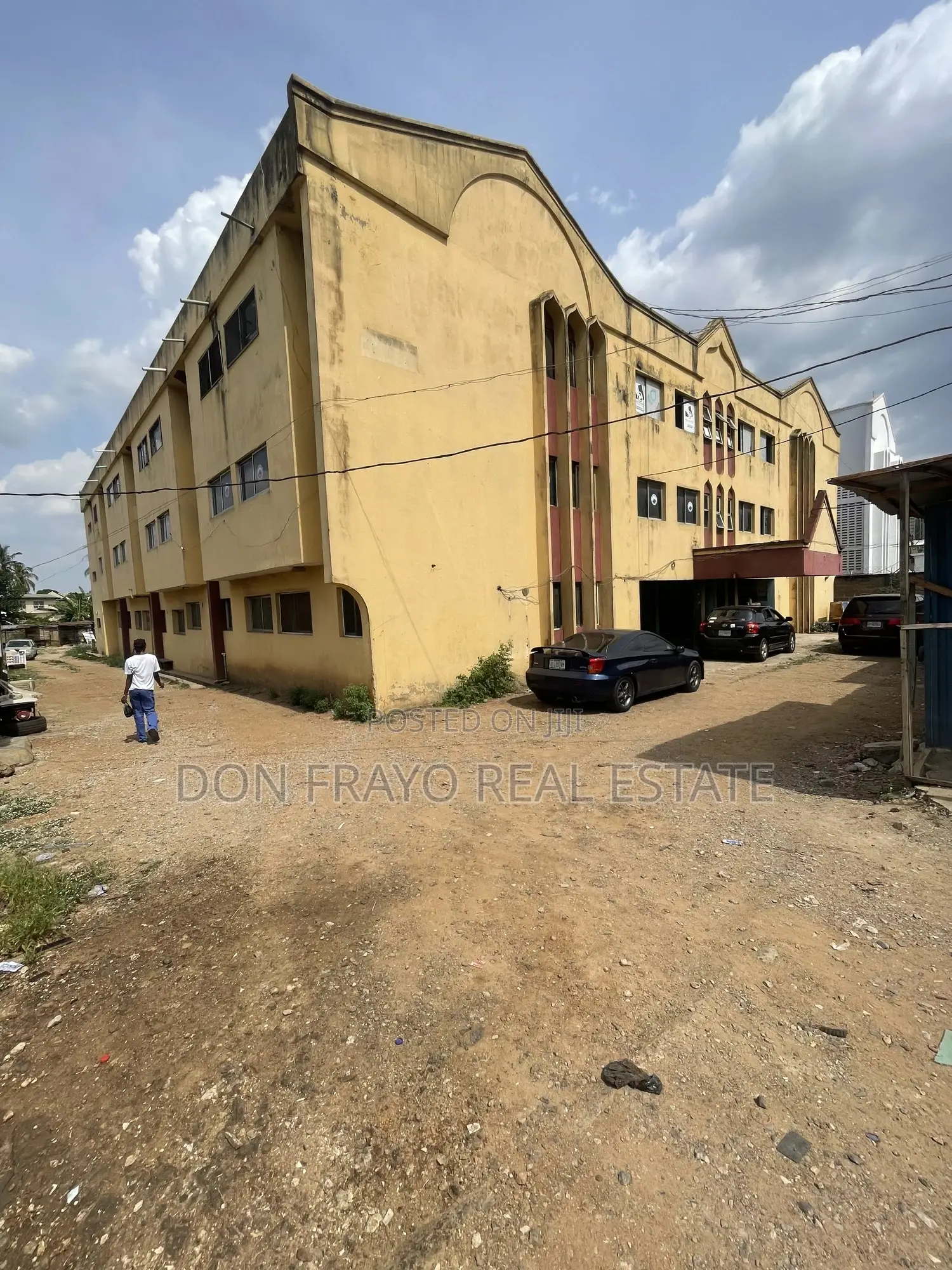 24 Room Commercial Building for Sale at Awolowo Junction Bodija Ibadan in Bodija