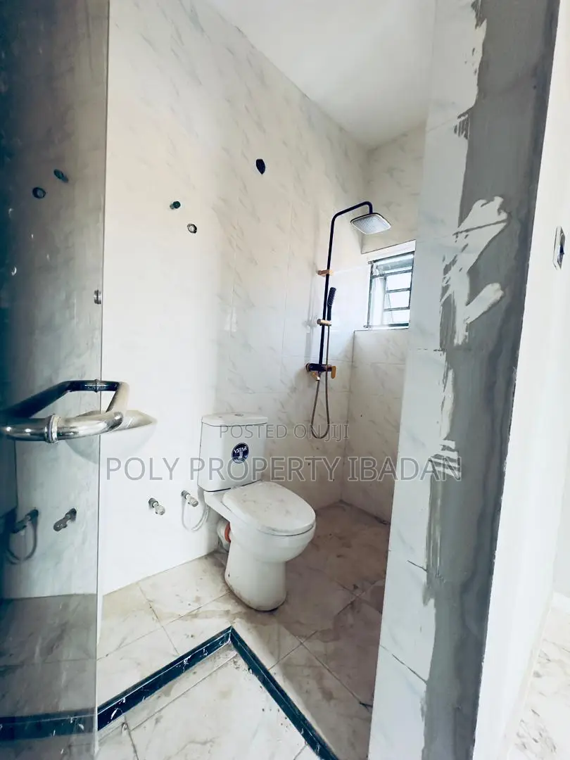 3bdrm Apartment in Olapade Estate, Ibadan for rent in Ibadan