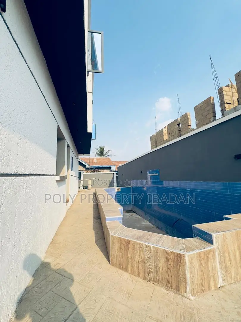3bdrm Apartment in Olapade Estate, Ibadan for rent in Ibadan