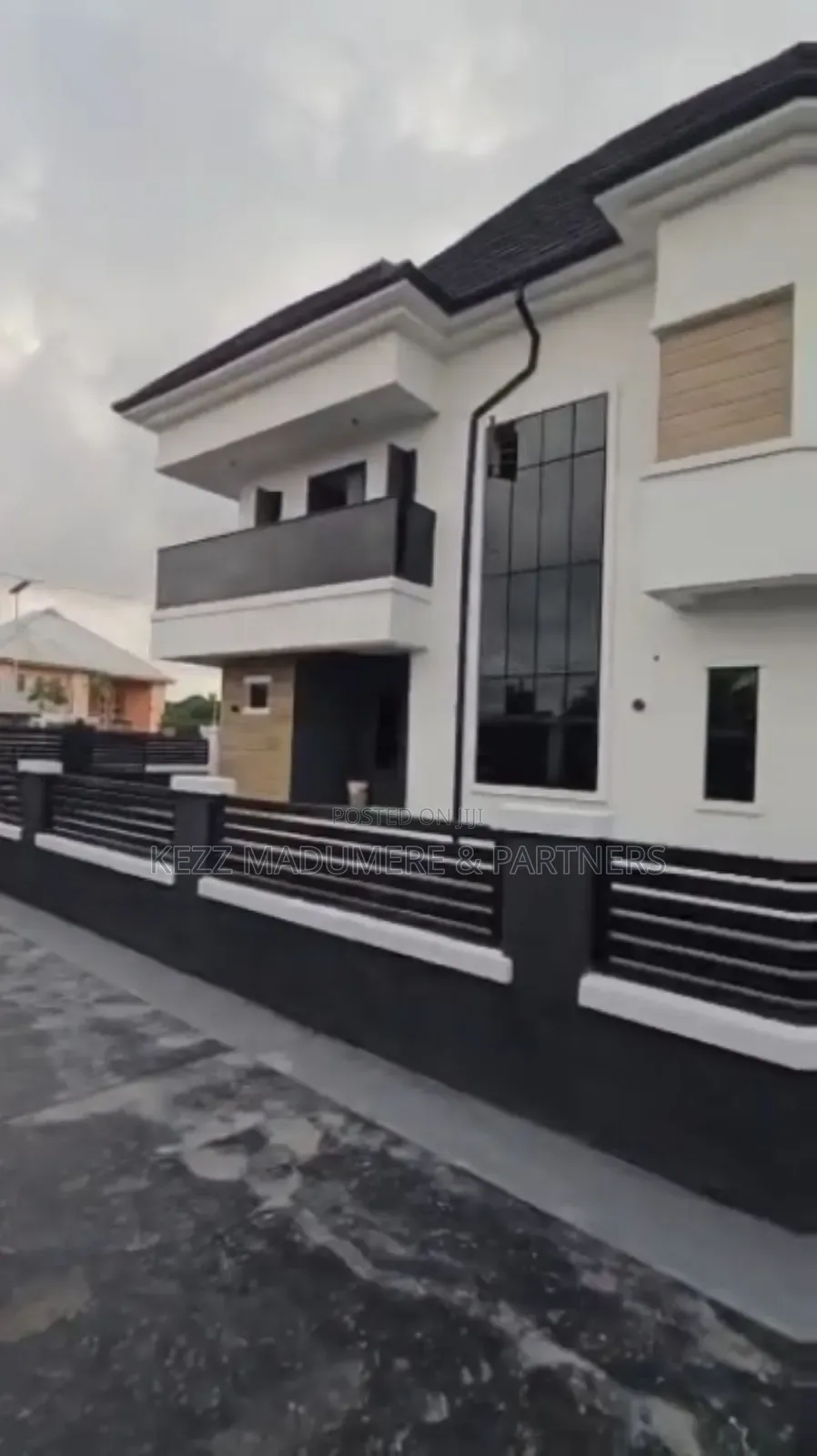 4bdrm Duplex in Pocket Layout , for sale in Owerri