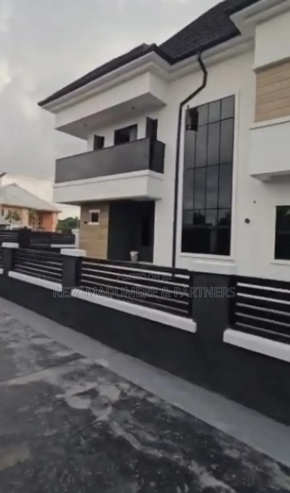 4bdrm Duplex in Pocket Layout , for sale in Owerri