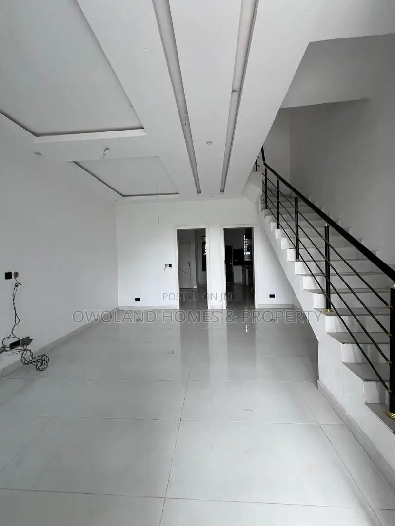3bdrm Duplex in Lekki Scheme 2 for rent in Lekki