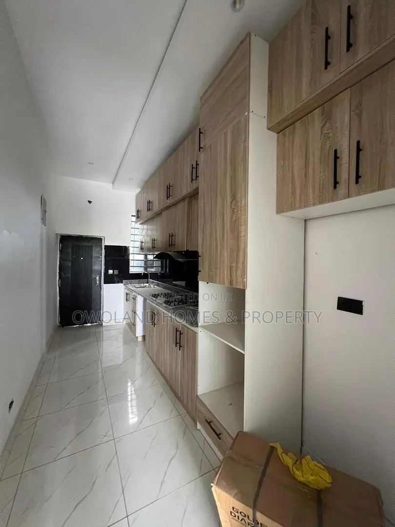 3bdrm Duplex in Lekki Scheme 2 for rent in Lekki