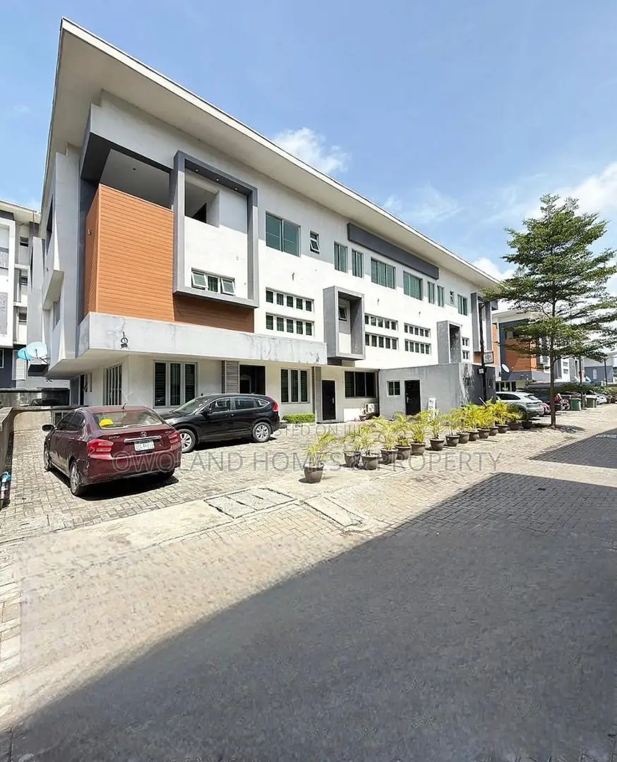 4bdrm Duplex in Ikate Estate for rent in Ikate
