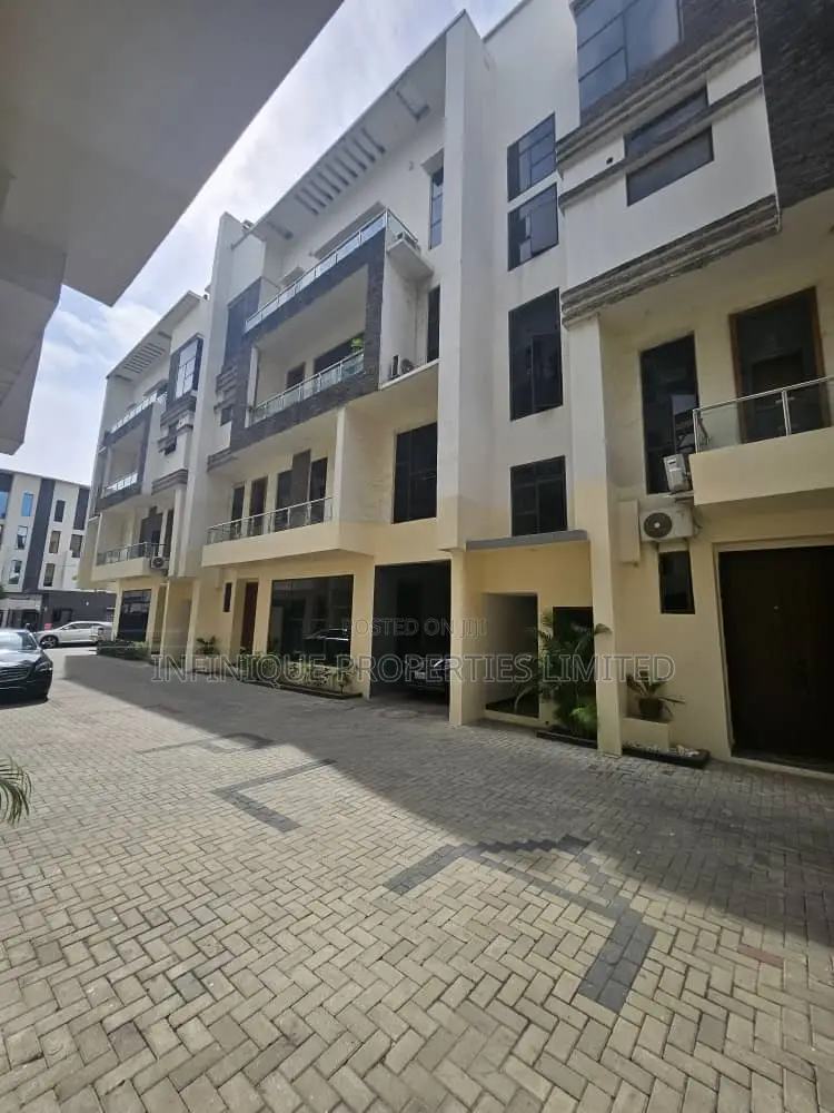 4bdrm Maisonette in Oba Amusa Estate, Victoria Island Extension in Victoria Island Extension