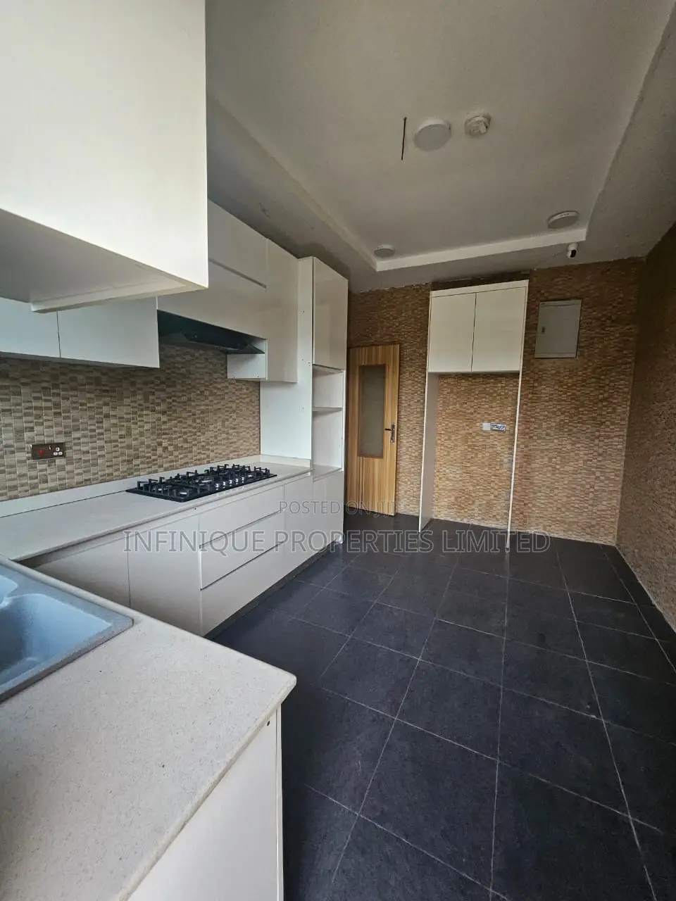 4bdrm Maisonette in Oba Amusa Estate, Victoria Island Extension in Victoria Island Extension