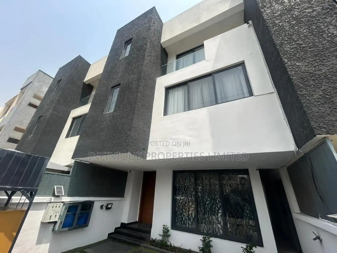 Furnished 4bdrm Duplex in Victoria Island Extension for rent in Victoria Island Extension