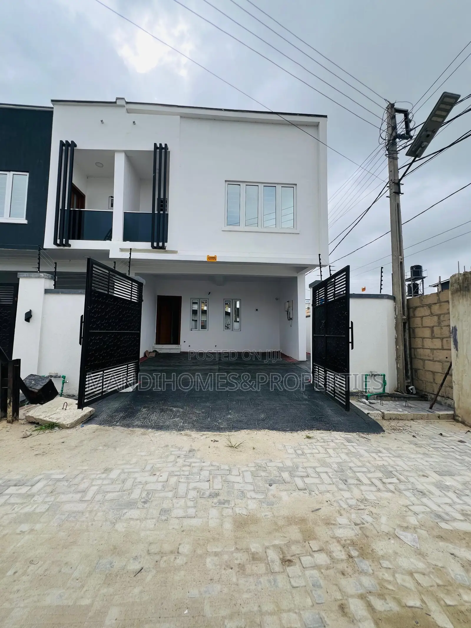 3bdrm Townhouse/Terrace in Ajah for sale in Ajah
