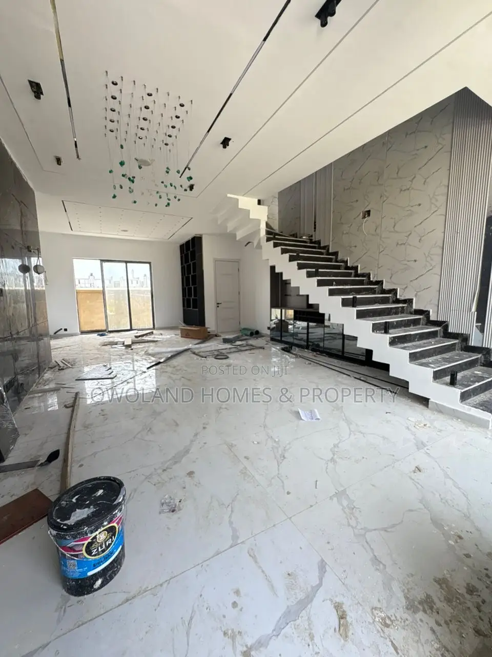5bdrm Duplex in Lekki Phase 1 for sale in Lekki Phase 1