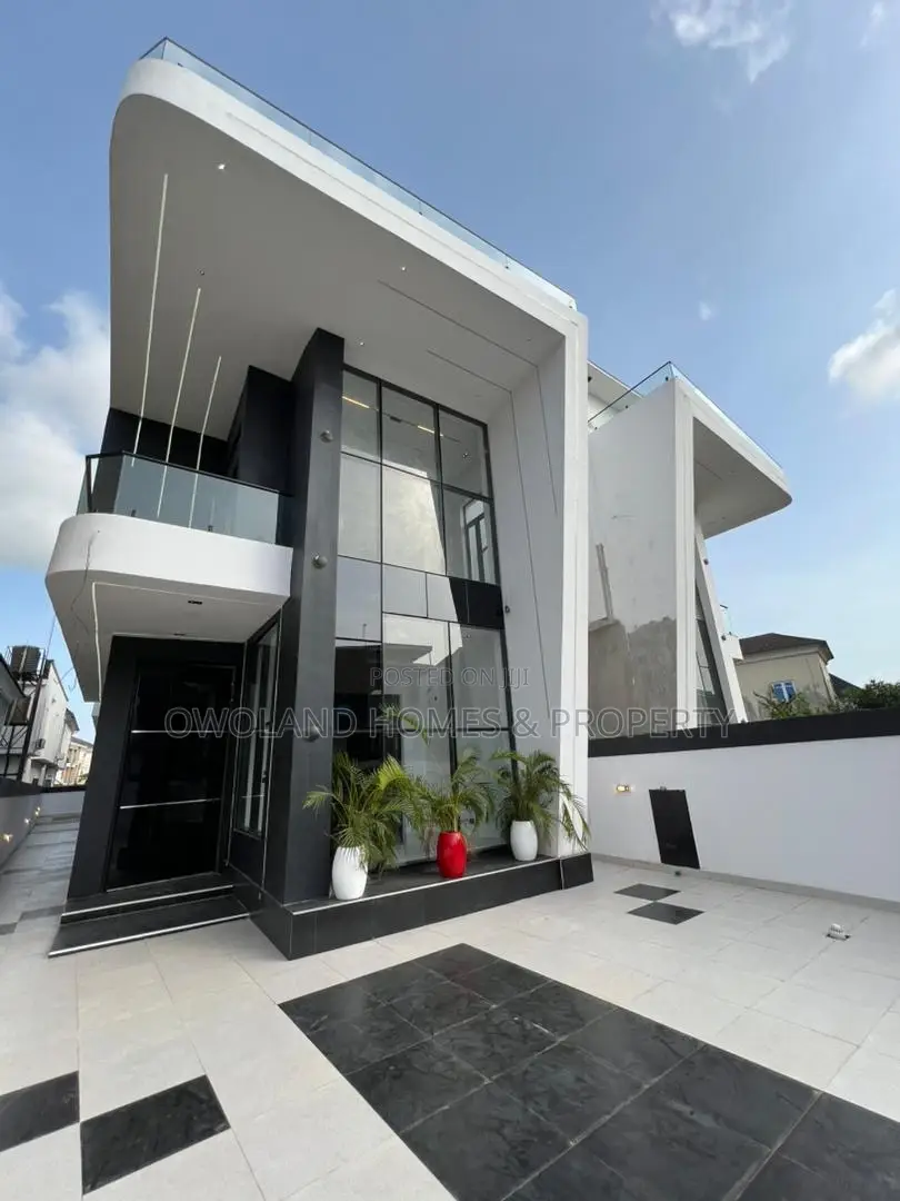 5bdrm Duplex in Ajah Estate for sale in Ajah