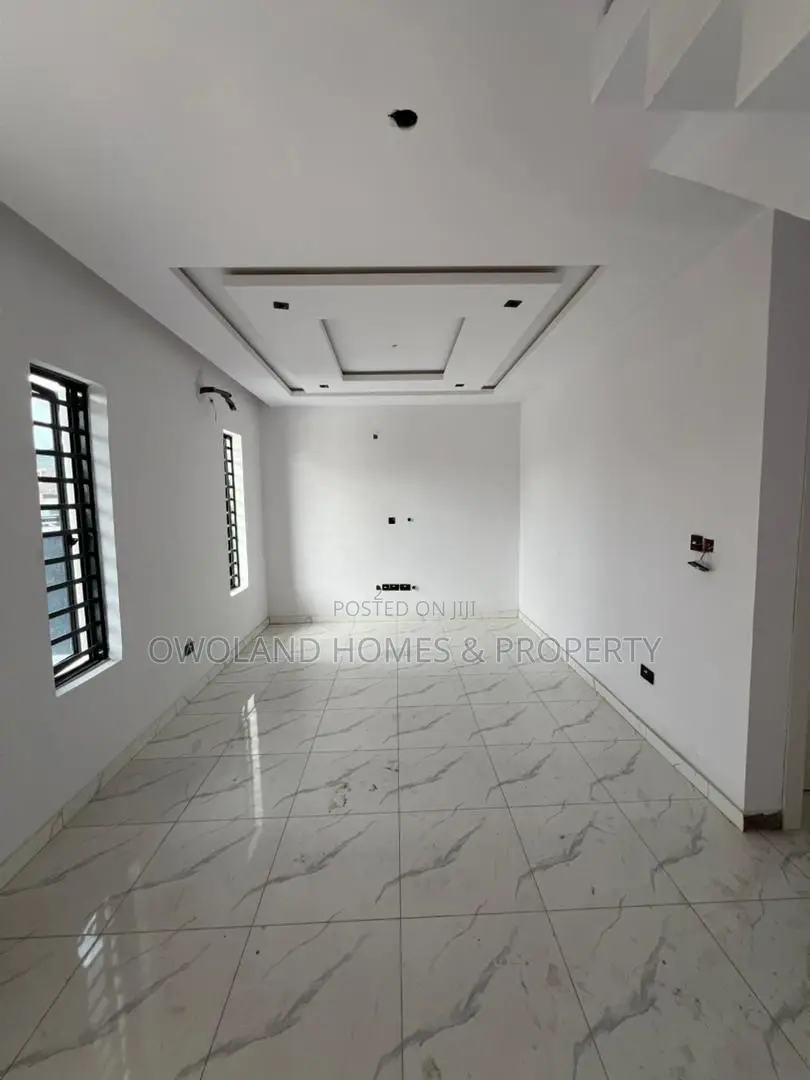 3bdrm Duplex in Abraham Adesanya for sale in Abraham Adesanya