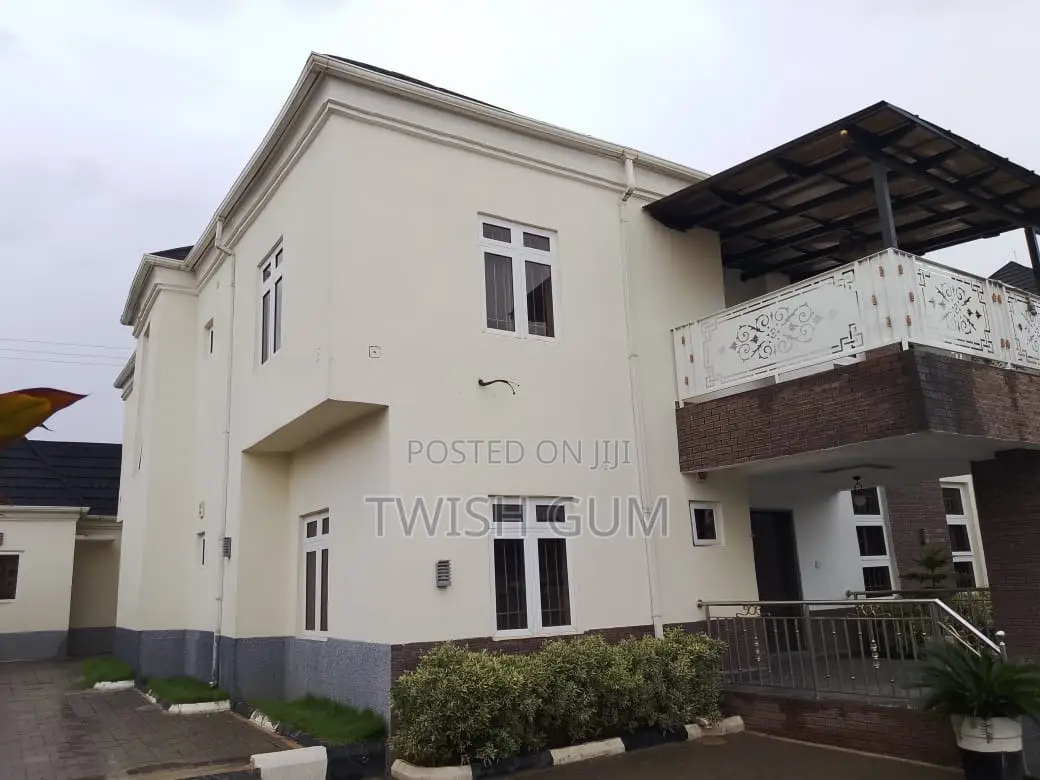 5bdrm Duplex in Admiralty Estate, Asokoro for sale in Asokoro
