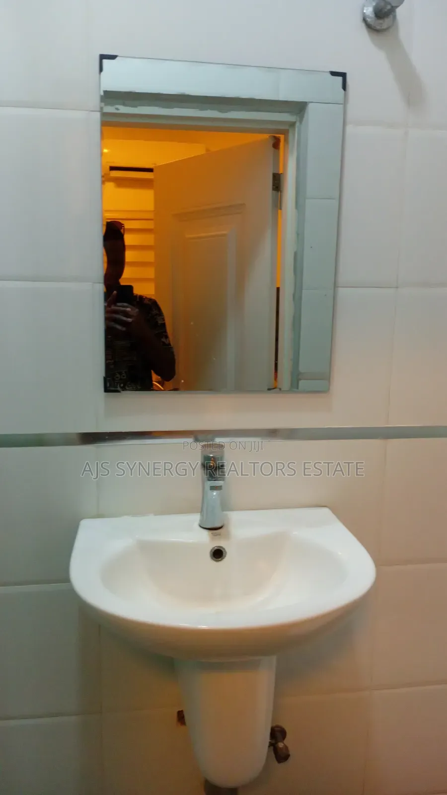 Furnished 5bdrm Duplex in Osapa london for rent in Osapa london
