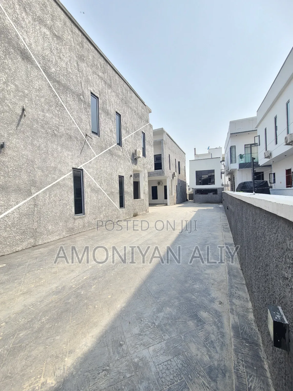 4bdrm Duplex in Ikota Gra Extension for sale in Ikota