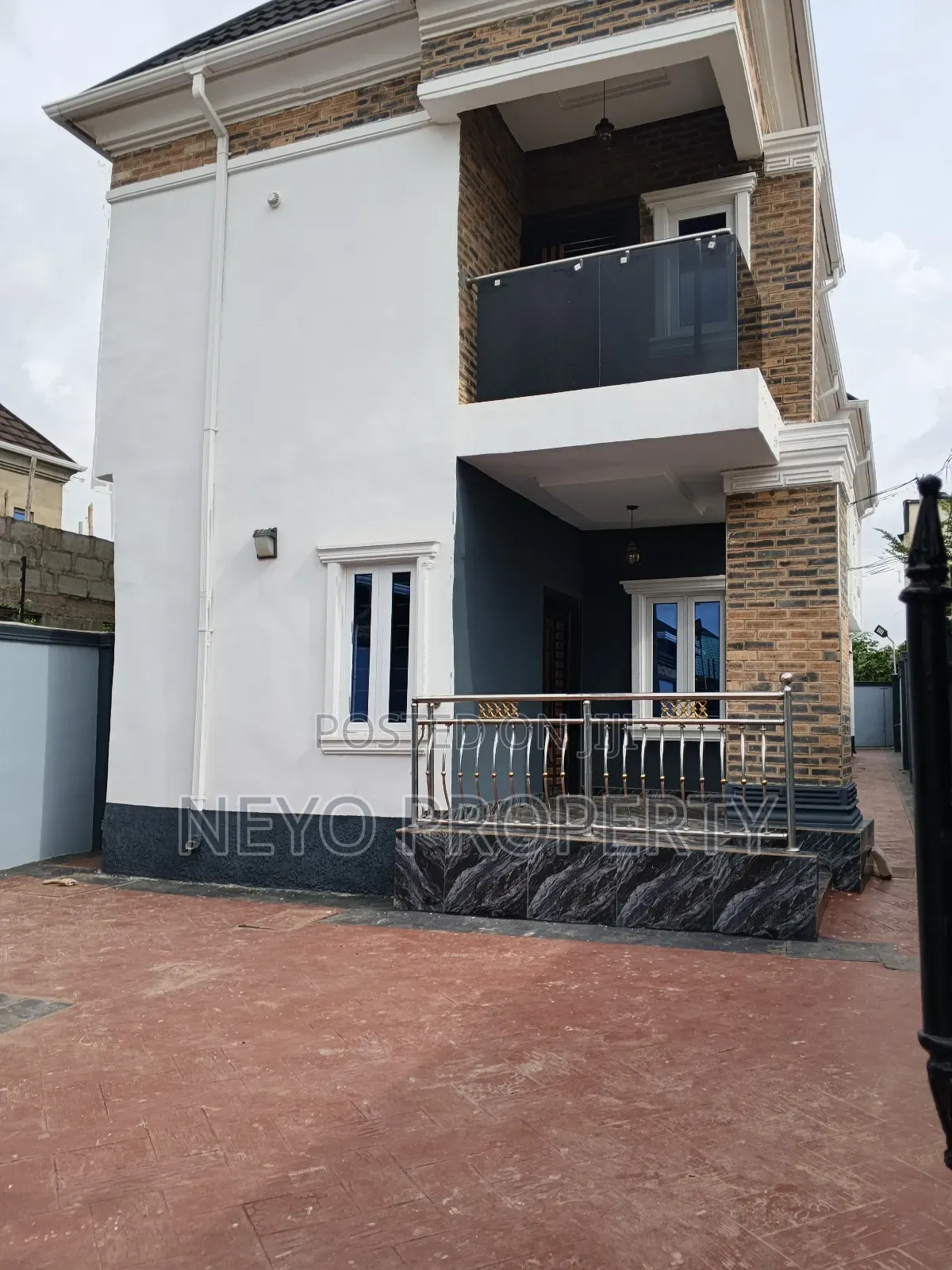 Furnished 4bdrm Duplex in Prosperity Estate, Igbogbo for sale in Igbogbo
