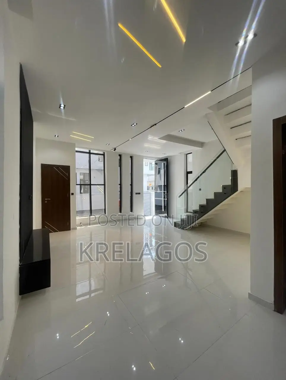 4bdrm Duplex in Ikota for rent in Ikota