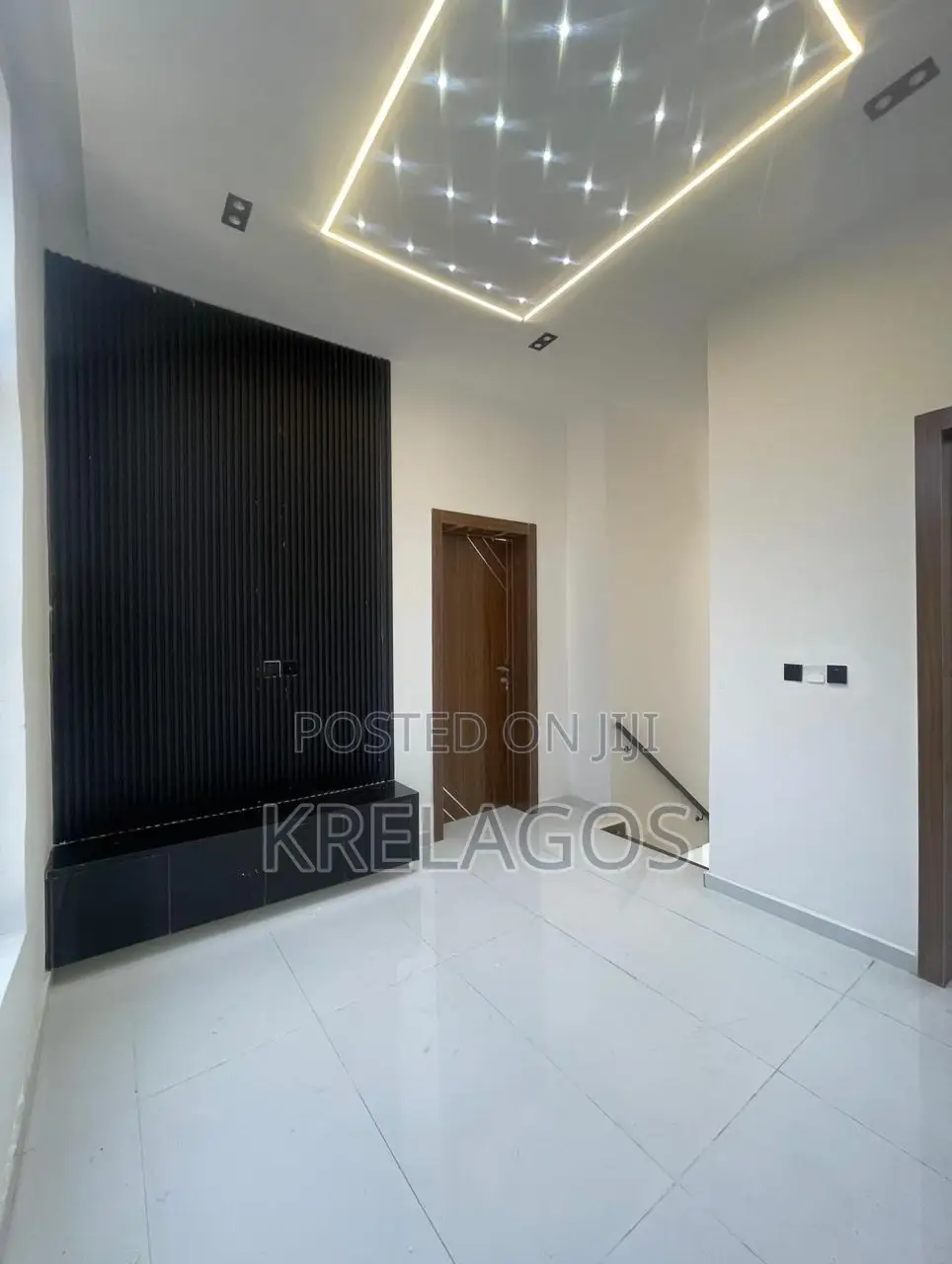 4bdrm Duplex in Ikota for rent in Ikota