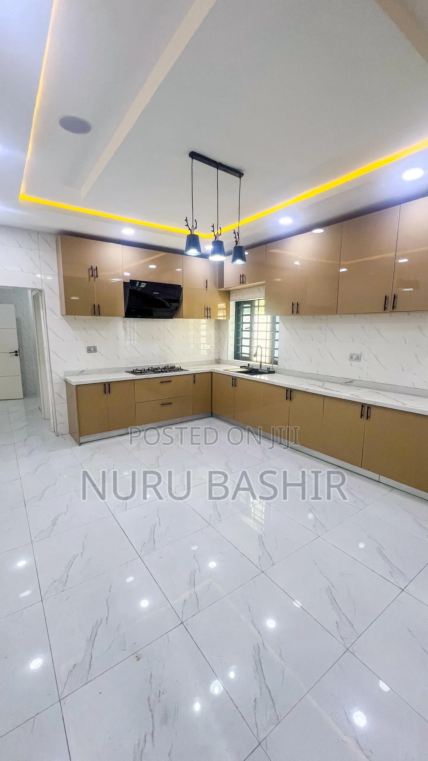 4bdrm Duplex in Oluyole Estate for sale in Oluyole Estate
