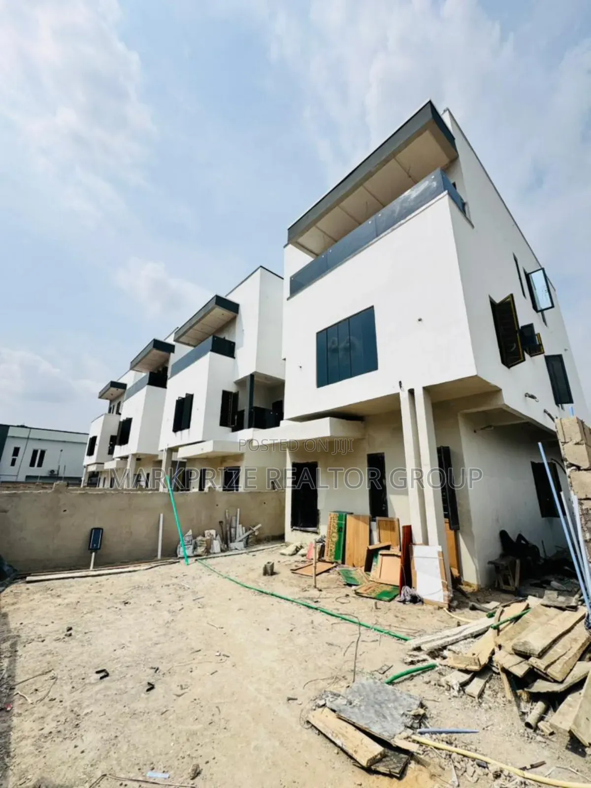 4bdrm Duplex in Opebi Ikeja for sale in Opebi