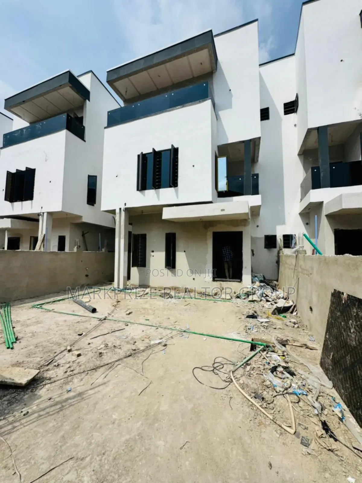 4bdrm Duplex in Opebi Ikeja for sale in Opebi