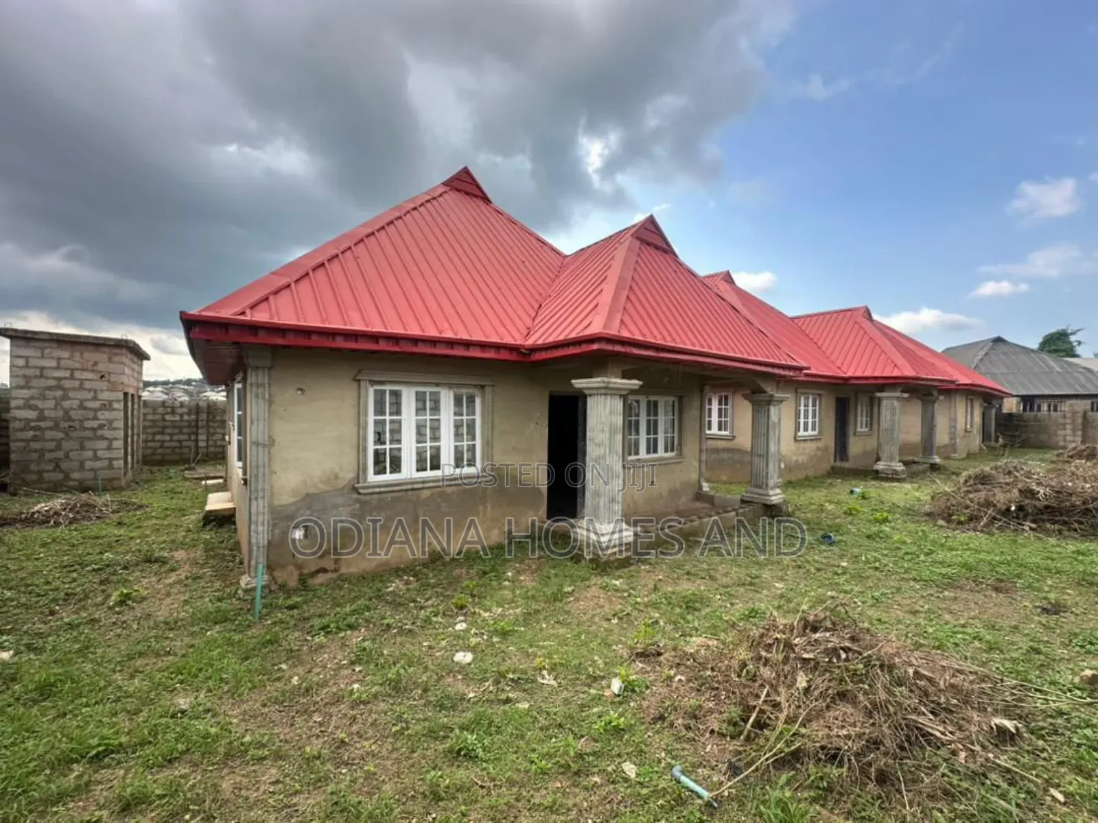 6bdrm Bungalow in Awoton - Apete, Ibadan for sale in Ibadan